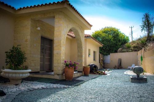 Episkopi House