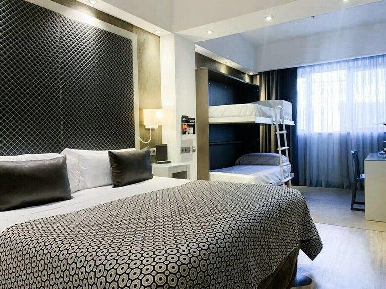 Hotel Catalonia Square