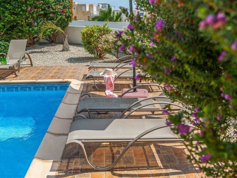 Med View Villa