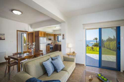Maroni Beachfront Villa