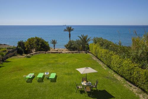 Maroni Beachfront Villa