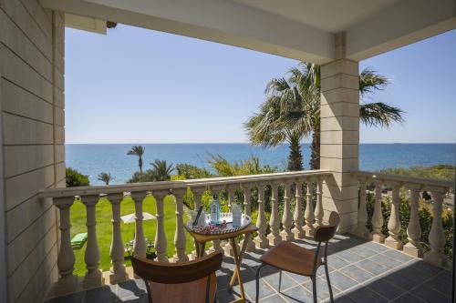 Maroni Beachfront Villa