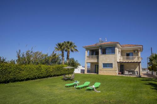 Maroni Beachfront Villa