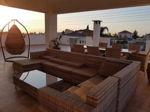 Iliada Court Apartment