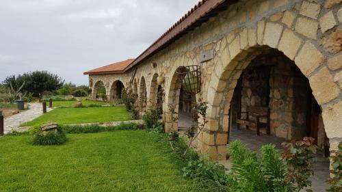 Elausa Hotel & Restaurant