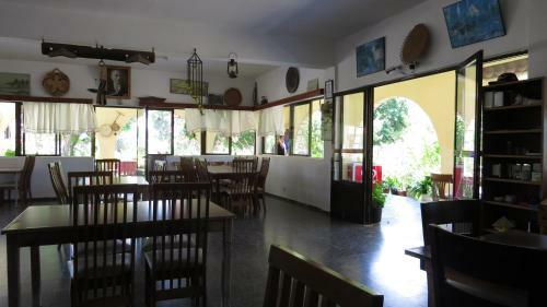 Elausa Hotel & Restaurant