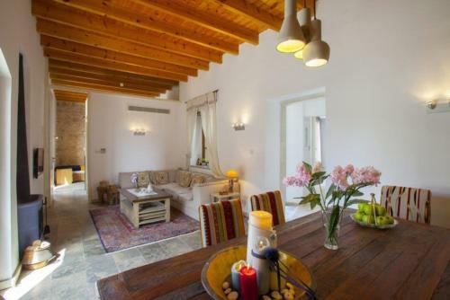 Villa Messogi Cottage ?beautiful Quaint Cottage?