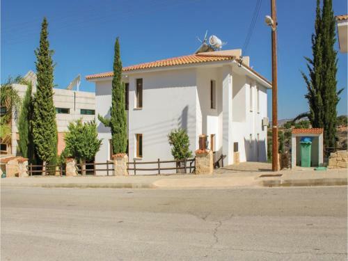 Four-bedroom Holiday Home In Tala-paphos