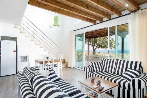 Joya Cyprus Stargazer Garden Apartment