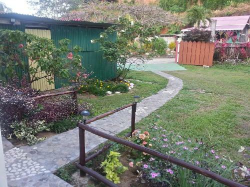 Nixon's Bayside Mangrove Inn/villa