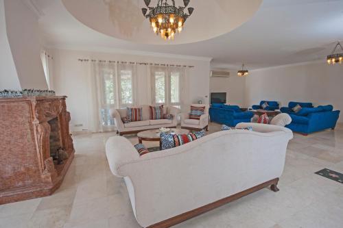 Hill Villa Next To The Sea In El Gouna