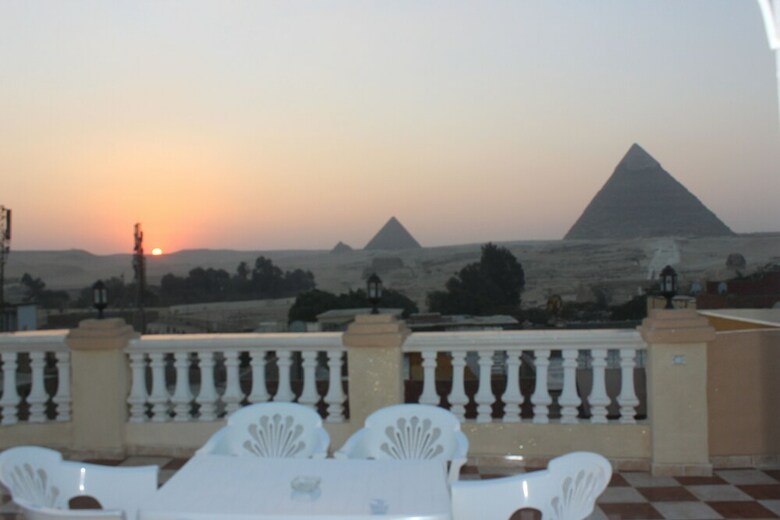 Posada Royal Pyramids Inn