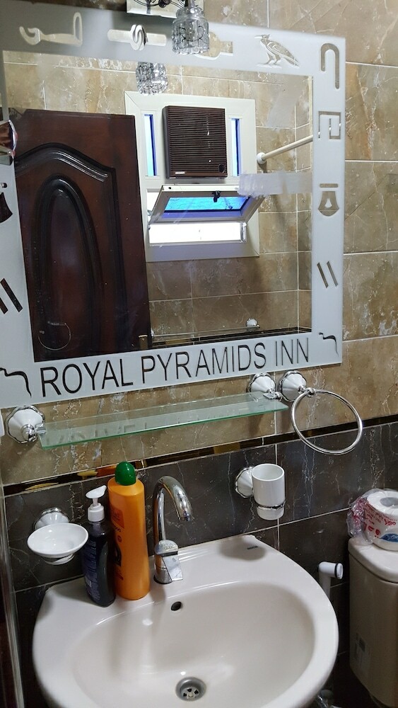Posada Royal Pyramids Inn
