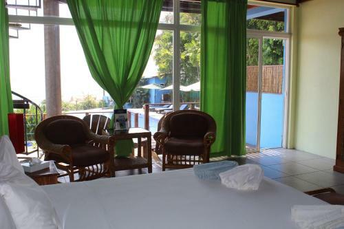 Kayu Hotel Y Restaurant
