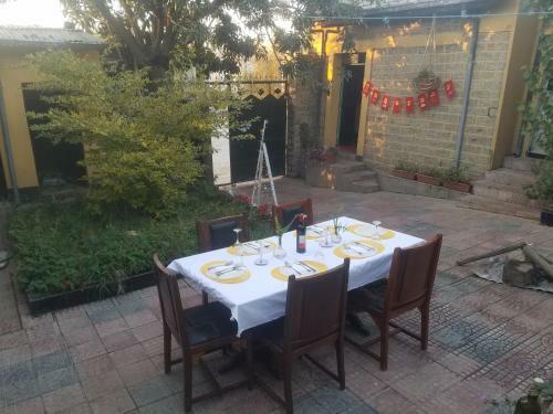 Hotel Parrot Guest House