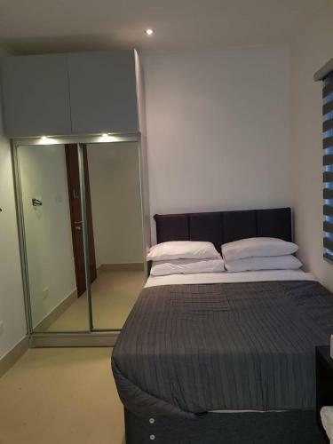 Relax Waterfront Serviced Apartment