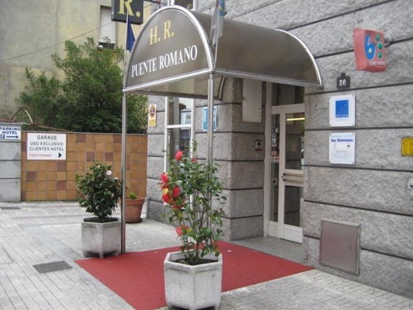 Hotel Puente Romano