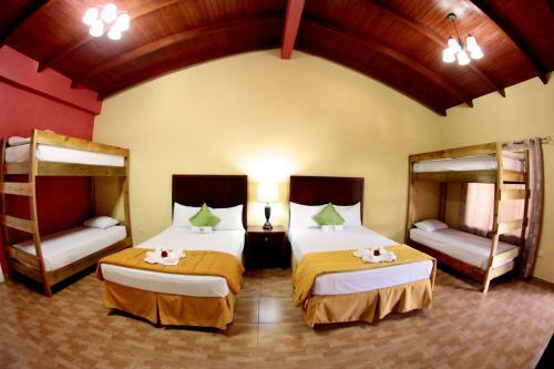 Hotel Y Caba�as Ros