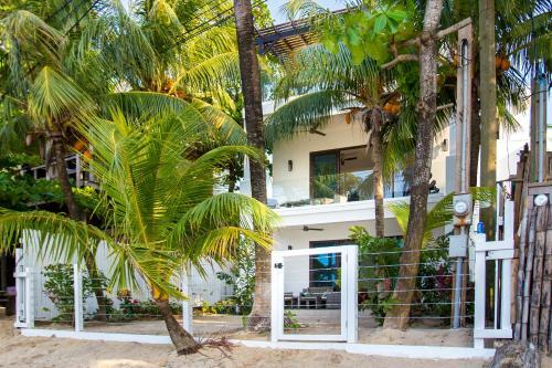 Bella Luna Beach Home #226859