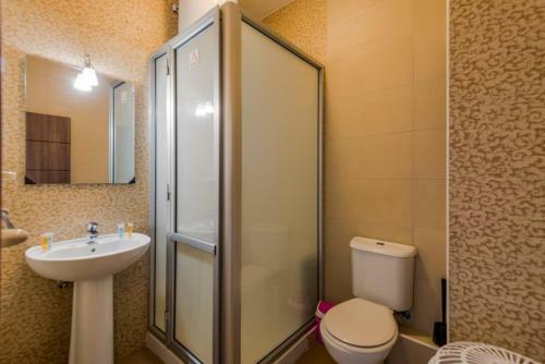 Getawaysmalta - Seashells Apartment 11 With Terrace And Sea Views In Bugibba