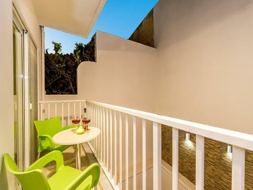 Bayside Apartments