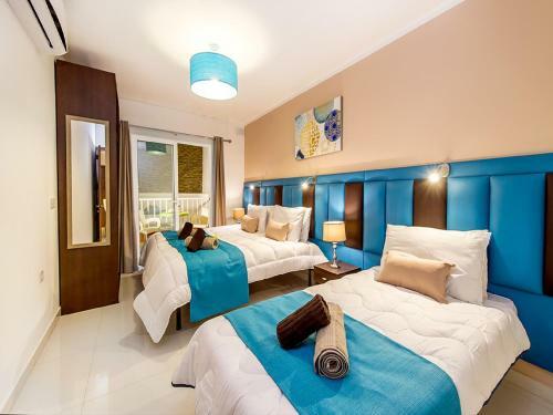 Bayside Apartments