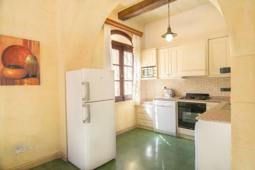 Villa Ta Cenc Holiday Home