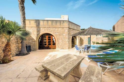 Villa Ta Cenc Holiday Home