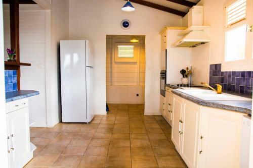 Les Villas Cr�oles De Sainte-anne
