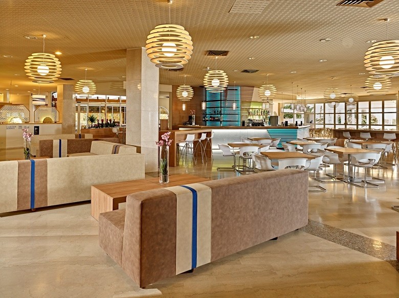 Hotel Baia Di Conte