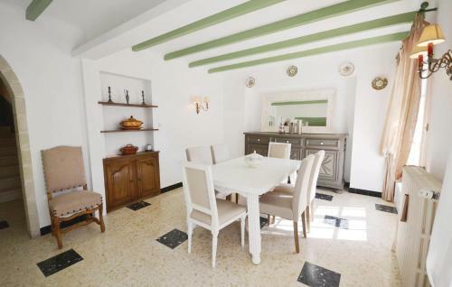 Holiday Home Tulette With A Fireplace 09
