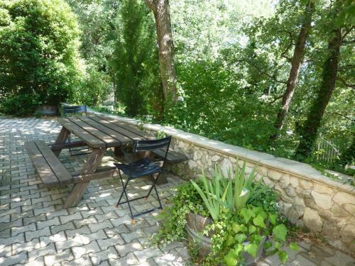 Picturesque Villa In Saint-paul-trois-chateaux With Pool