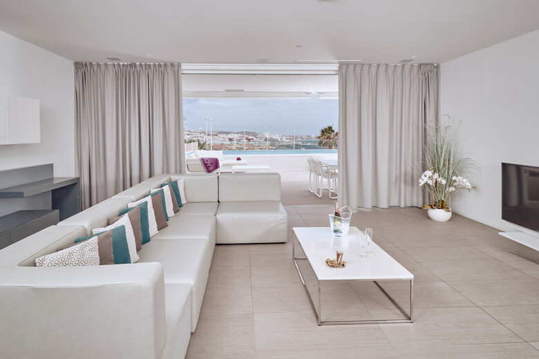 Hotel Baobab Suites