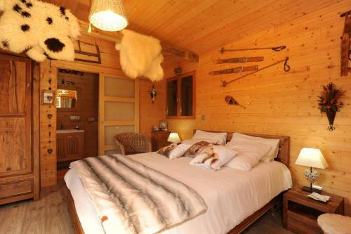 Bed & Breakfast Mas Dels Esquirols
