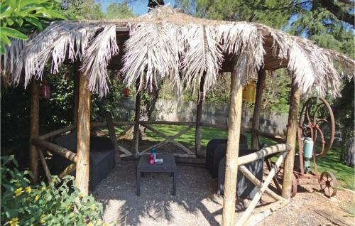 Three-bedroom Holiday Home In Roujan