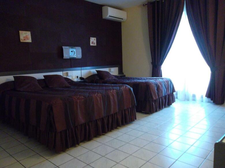 Hotel Le M�dicis