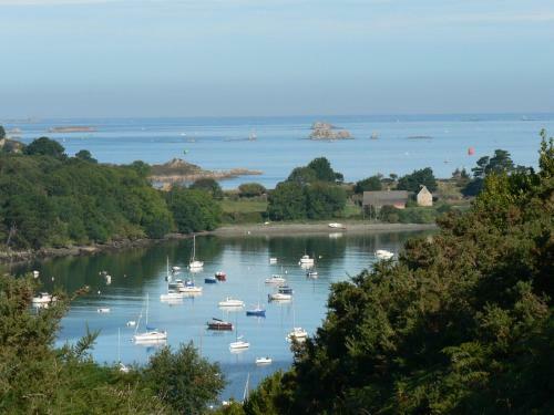 Camping De La Baie De T�r�nez