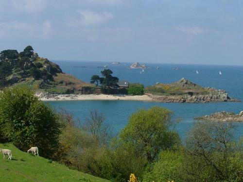 Camping De La Baie De T�r�nez
