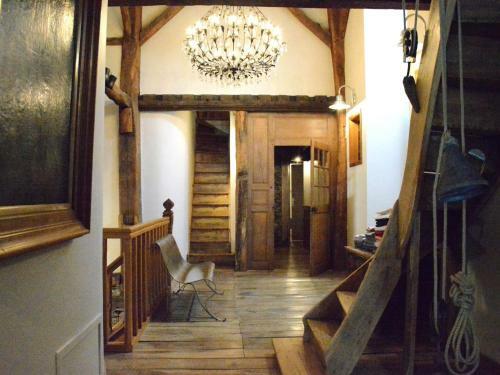 Authentic Holiday Home Located In Bievre With Jacuzzi