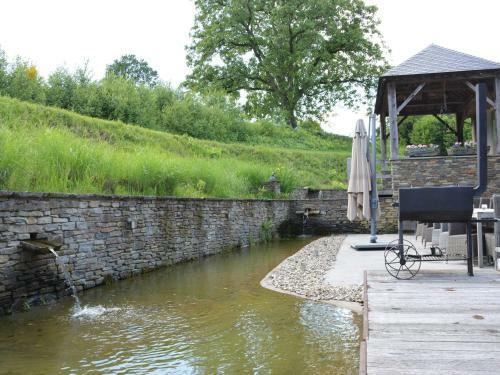 Authentic Holiday Home Located In Bievre With Jacuzzi