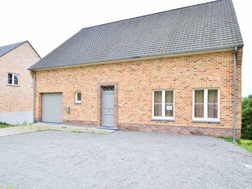 Beautiful Holiday Home In Hastiere Near Forest