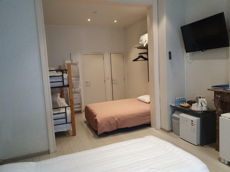Hostal Gsb - Albert