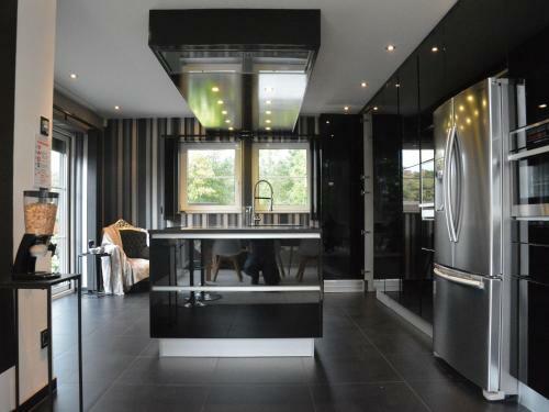 Luxurious Villa In Beauraing With Garden