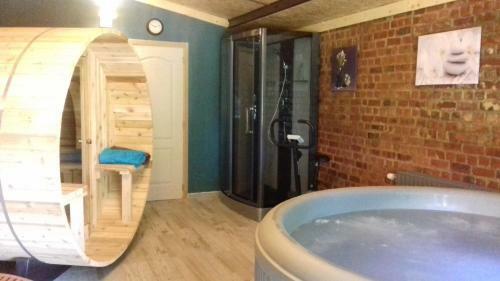 Bed & Breakfast Les Chambres De La Cour