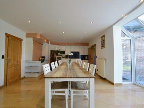 Beautiful Villa In Zingem Near Town Center