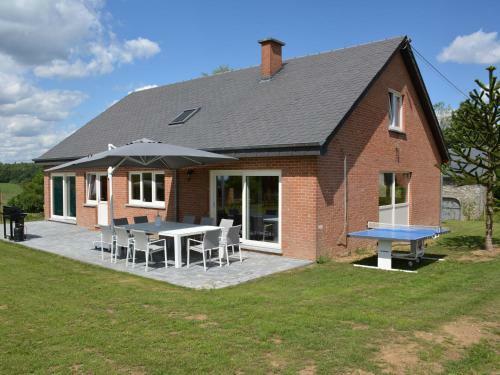 Modern Villa In Rochefort Near River