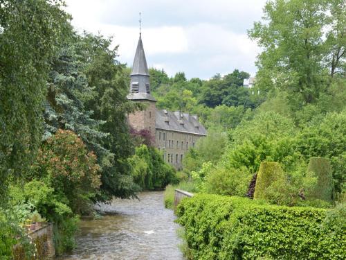 Charming Farmhouse In Houffalize With Large Terrace