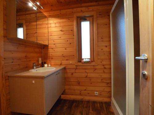 Cozy Chalet In Hastiere With Sauna