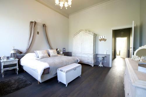 Bed & Breakfast Le Petit Chateau Vaartdijk