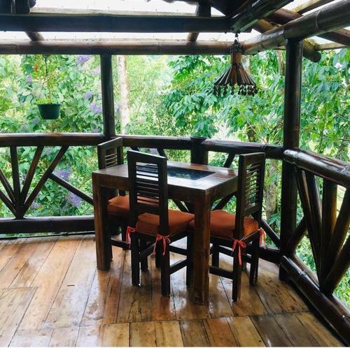 Lodge Hostal Las Heliconias